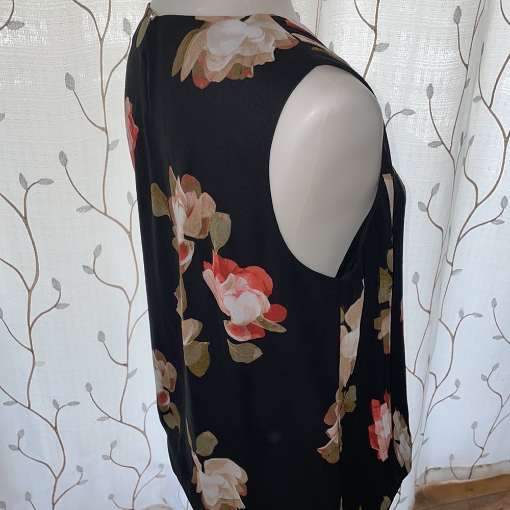 Calvin Klein Sleeveless Pleated Top